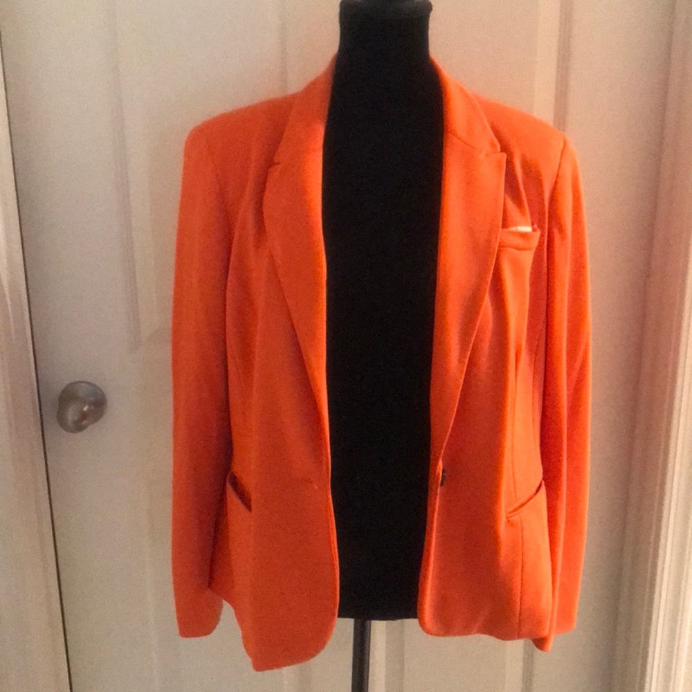 Ladies Jacket - Picture 2 of 3
